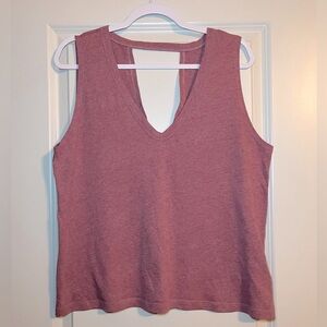 Beyond Yoga | V-Neck Cutout Back Tank Top in Mauve Pink Size XL